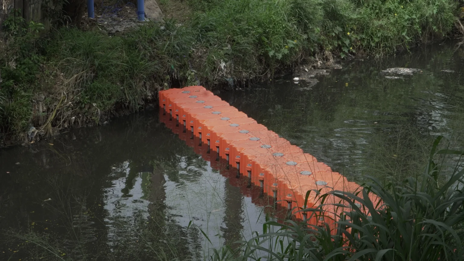 Trash Barrier Inovatif barakuda marine