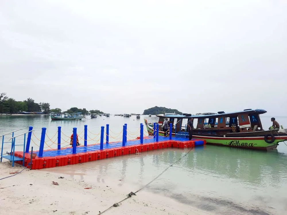 Fasilitas Dermaga Apung dalam Wisata Bahari