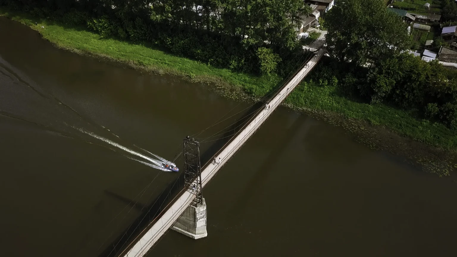 Jembatan Beton di Area Perairan: Keterbatasan, Dampaknya, dan Solusi Alternatif