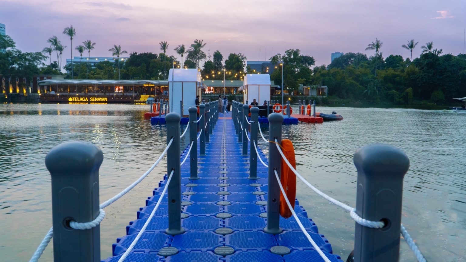 Jembatan Apung Sebagai Solusi Alternatif dari Jembatan Beton