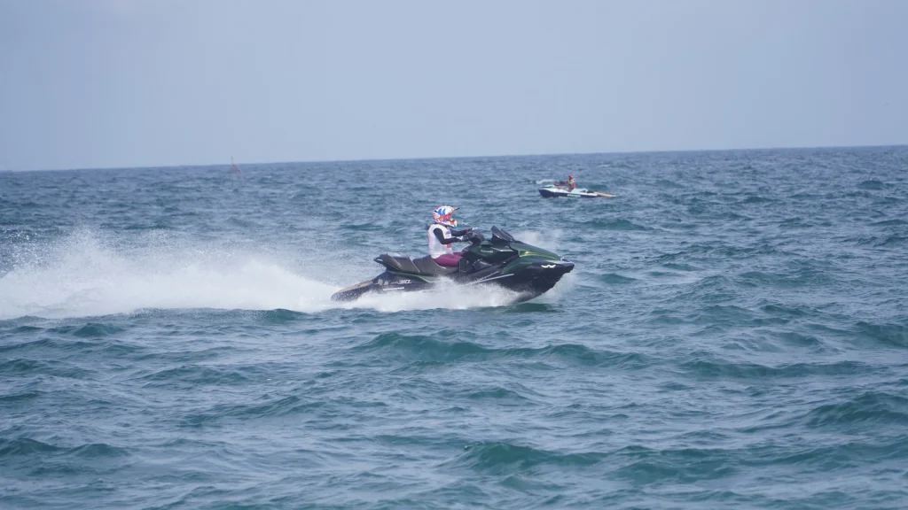 Jet Ski, dari Tren hingga Fasilitas Inovatif pada Wisata Bahari